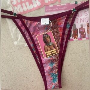 STRAWBERRY MILK MOB Sonic Bottom NWT